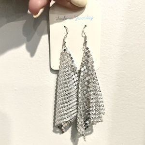 TASSEL  SEQUIN LONG DROP EARRINGS, ONE SIZE, SILVER